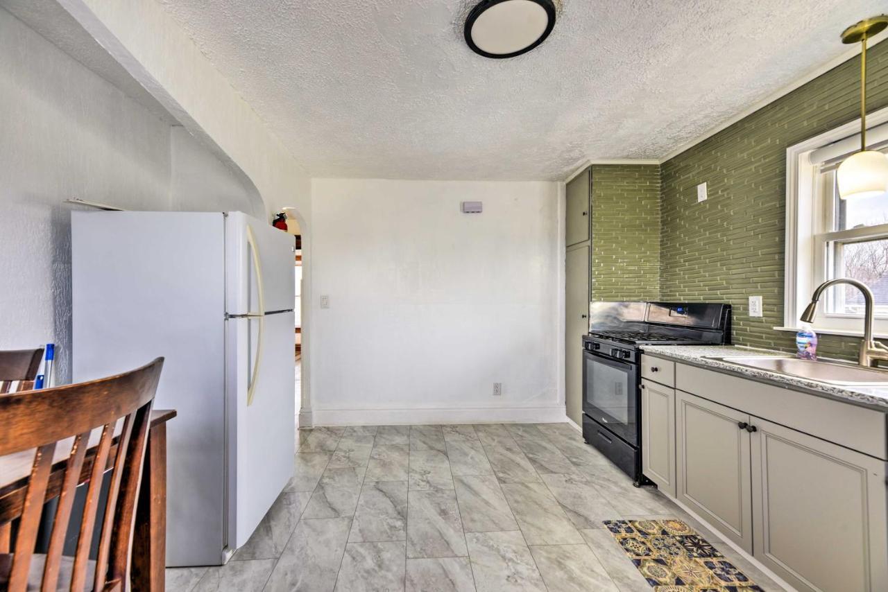 Vacation Rental About 2 Mi To Highmark Stadium! Buffalo Exterior photo